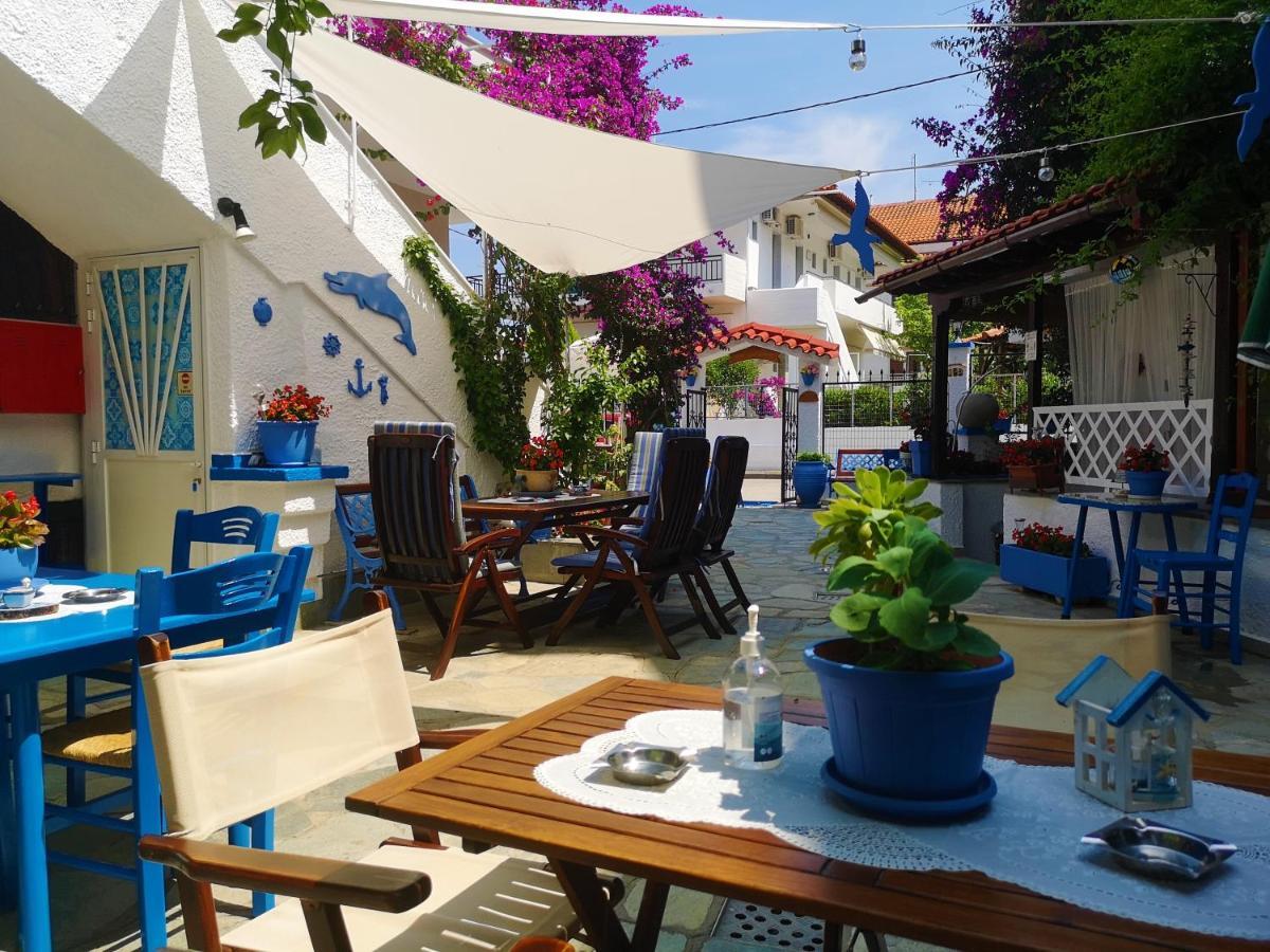 Haus Niko Apartments And Suites เนอาโปติไดอา ภายนอก รูปภาพ