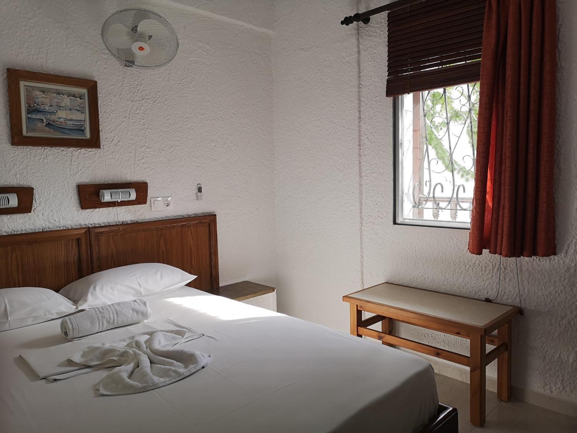 Haus Niko Apartments And Suites เนอาโปติไดอา ห้อง รูปภาพ